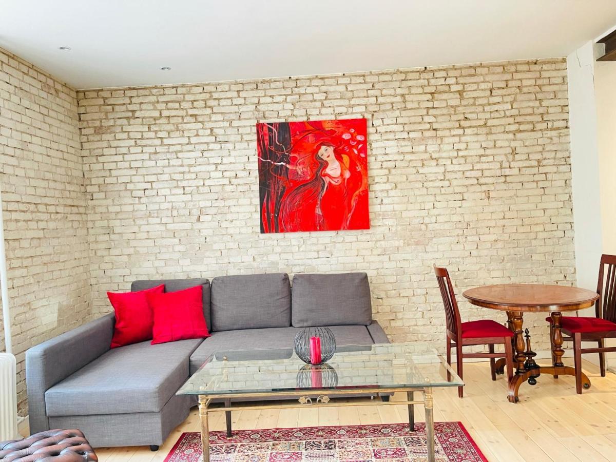 Aday - Central Cozy And Bright Apartment オールボー エクステリア 写真